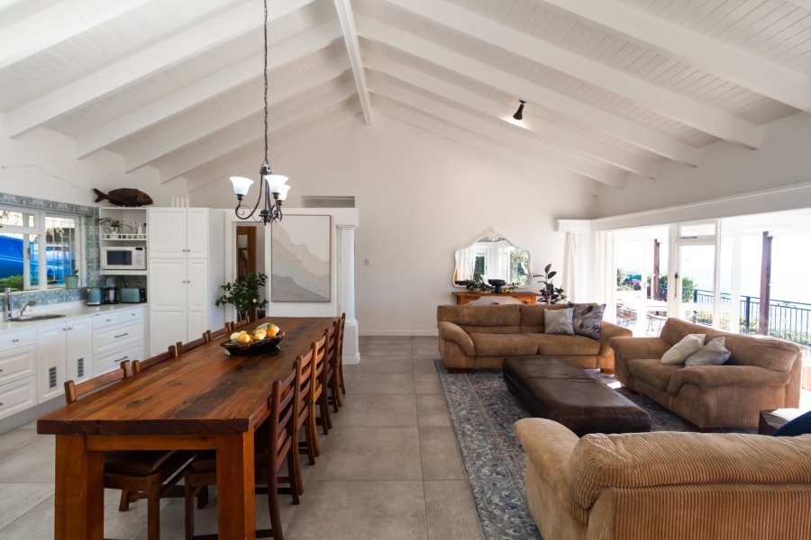 4 Bedroom Property for Sale in Mountainside Western Cape